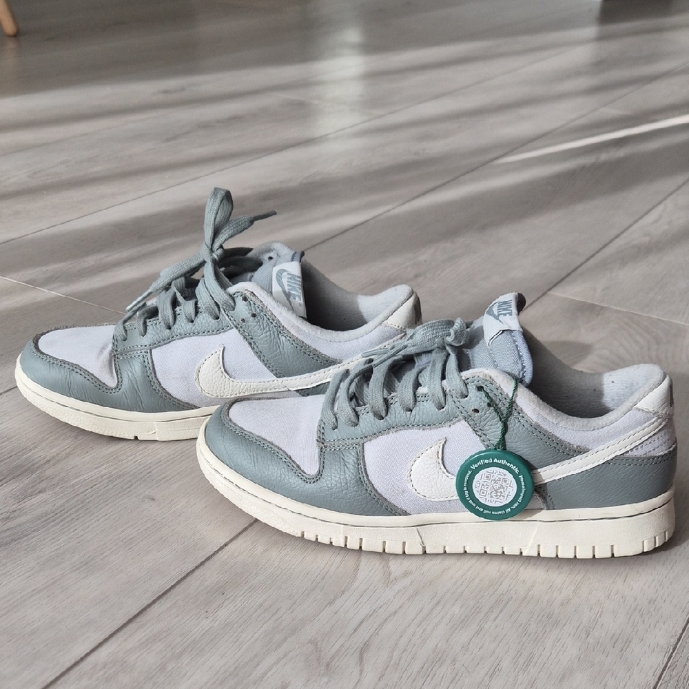 Nike Dunk Low Mica Green Women’s 8 Men’s 6.5